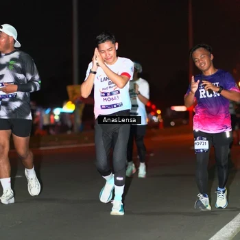 Runner Photo 7635783