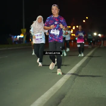 Runner Photo 7635785