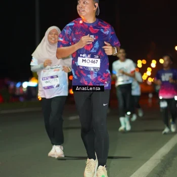 Runner Photo 7635789