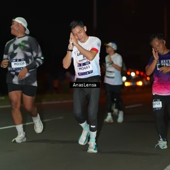 Runner Photo 7635806