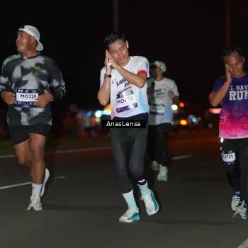 Runner Photo 7635807