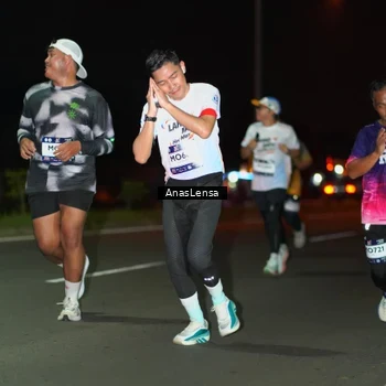 Runner Photo 7635883