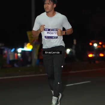 Runner Photo 7635885