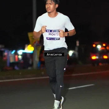 Runner Photo 7635886