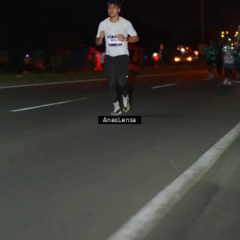 Runner Photo 7635894
