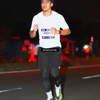Runner Photo 7635904