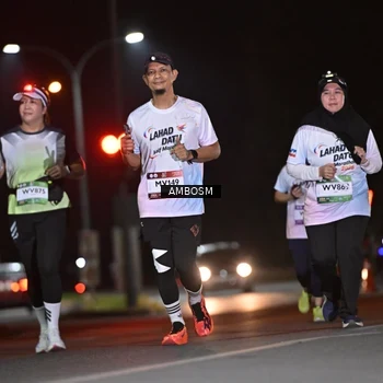 Runner Photo 7635916