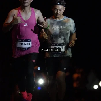 Runner Photo 7635954
