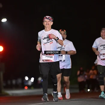 Runner Photo 7635992