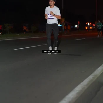 Runner Photo 7636011