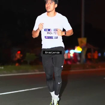 Runner Photo 7636023