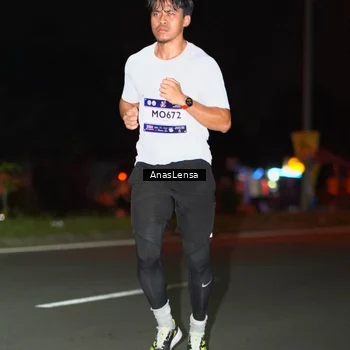 Runner Photo 7636033