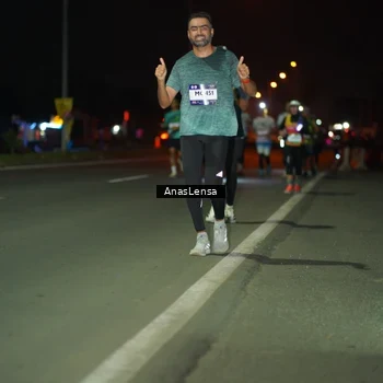 Runner Photo 7636036