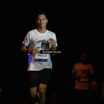 Runner Photo 7636069