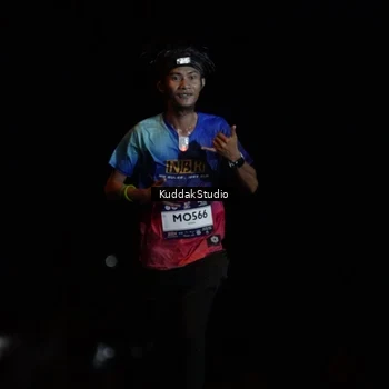 Runner Photo 7636090