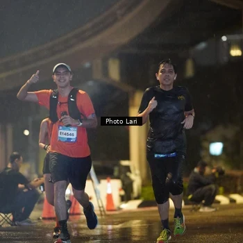 Runner Photo 7636111