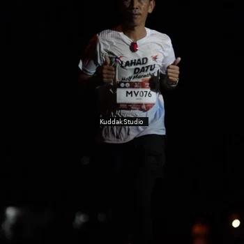 Runner Photo 7636117