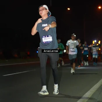 Runner Photo 7636142