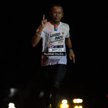 Runner Photo 7636168