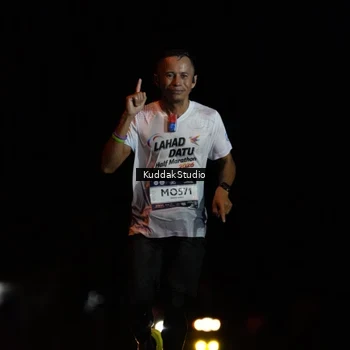 Runner Photo 7636175