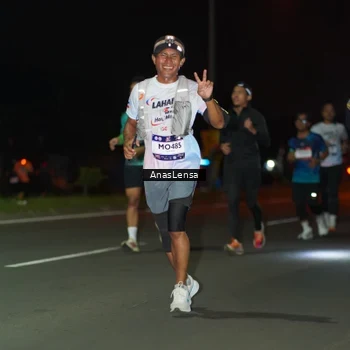 Runner Photo 7636231