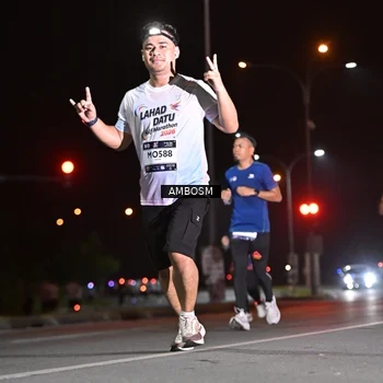 Runner Photo 7636244