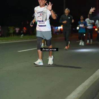 Runner Photo 7636250