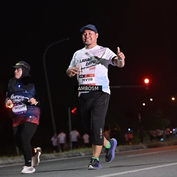 Runner Photo 7636269