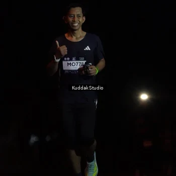 Runner Photo 7636273