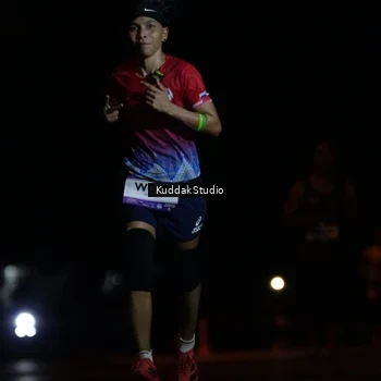 Runner Photo 7636340