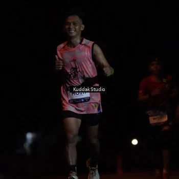 Runner Photo 7636360