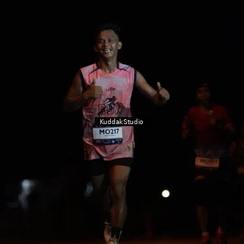 Runner Photo 7636364