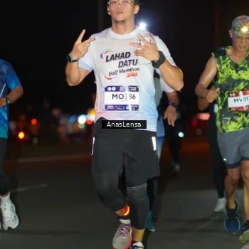 Runner Photo 7636390