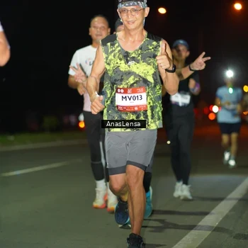 Runner Photo 7636391