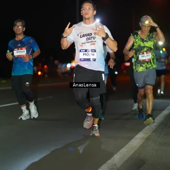 Runner Photo 7636392