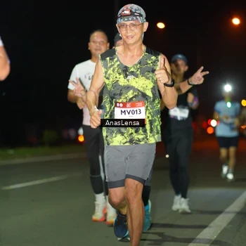 Runner Photo 7636411