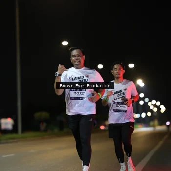 Runner Photo 7636543
