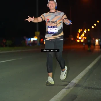 Runner Photo 7636590