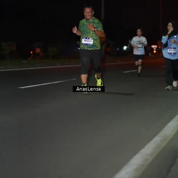 Runner Photo 7636623