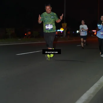 Runner Photo 7636683