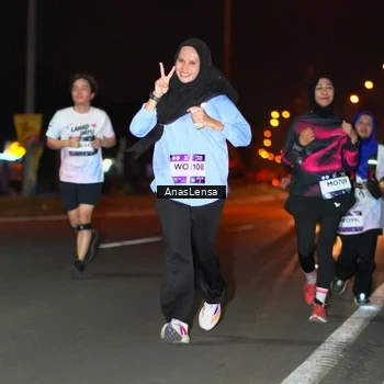 Runner Photo 7636687