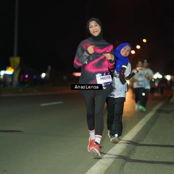 Runner Photo 7636713