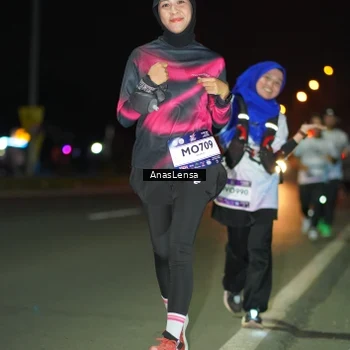 Runner Photo 7636731