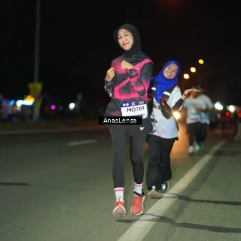 Runner Photo 7636732