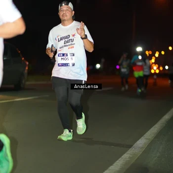 Runner Photo 7636971