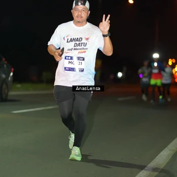 Runner Photo 7636972