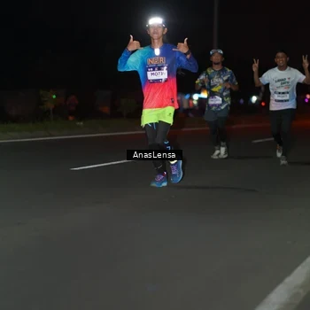 Runner Photo 7636983