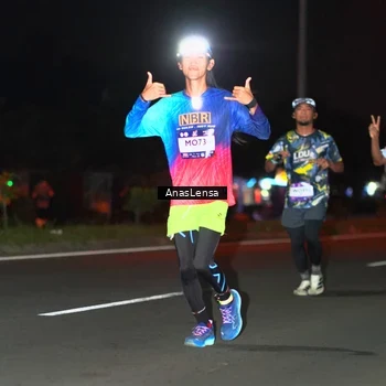 Runner Photo 7636990