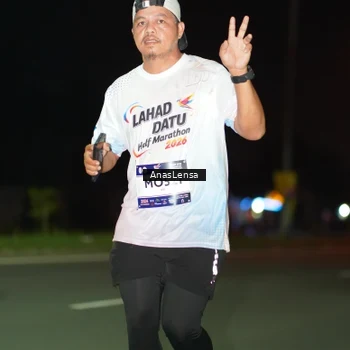 Runner Photo 7636991