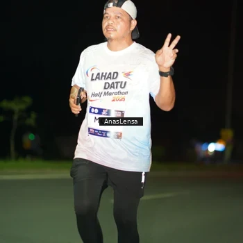 Runner Photo 7637031